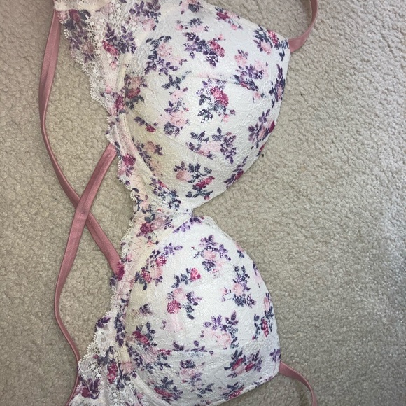 VS push-up bra 36C - Picture 6 of 14